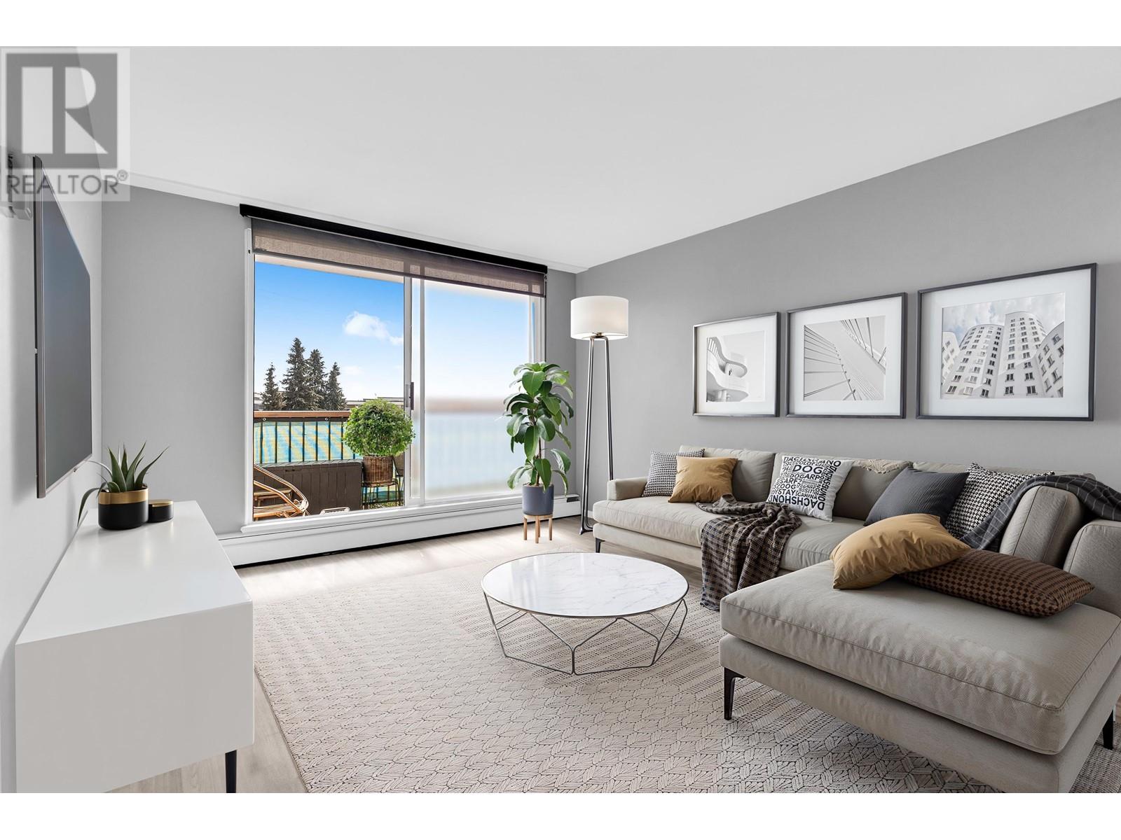 Property at 201 320 ROYAL AVENUE image 1