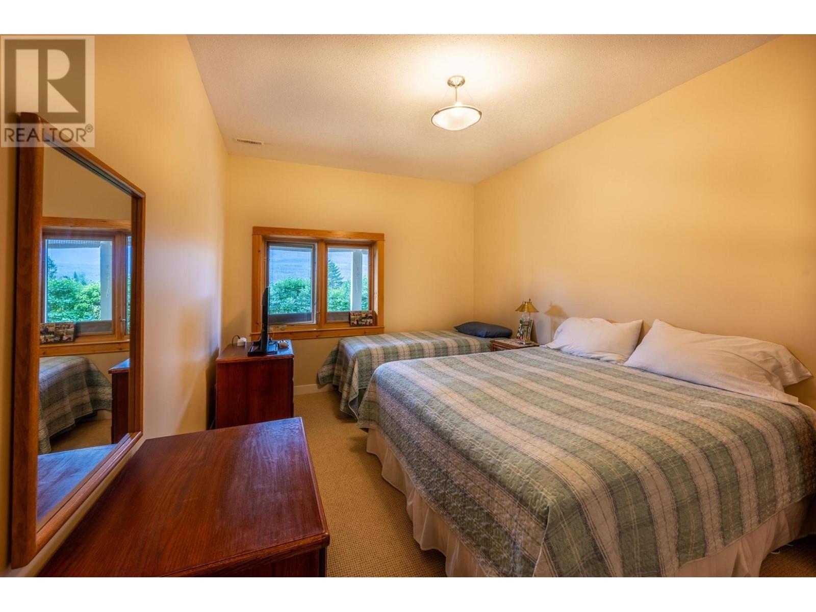 420 Ottoson Road, Golden, British Columbia  V0A 1H1 - Photo 47 - 10342636