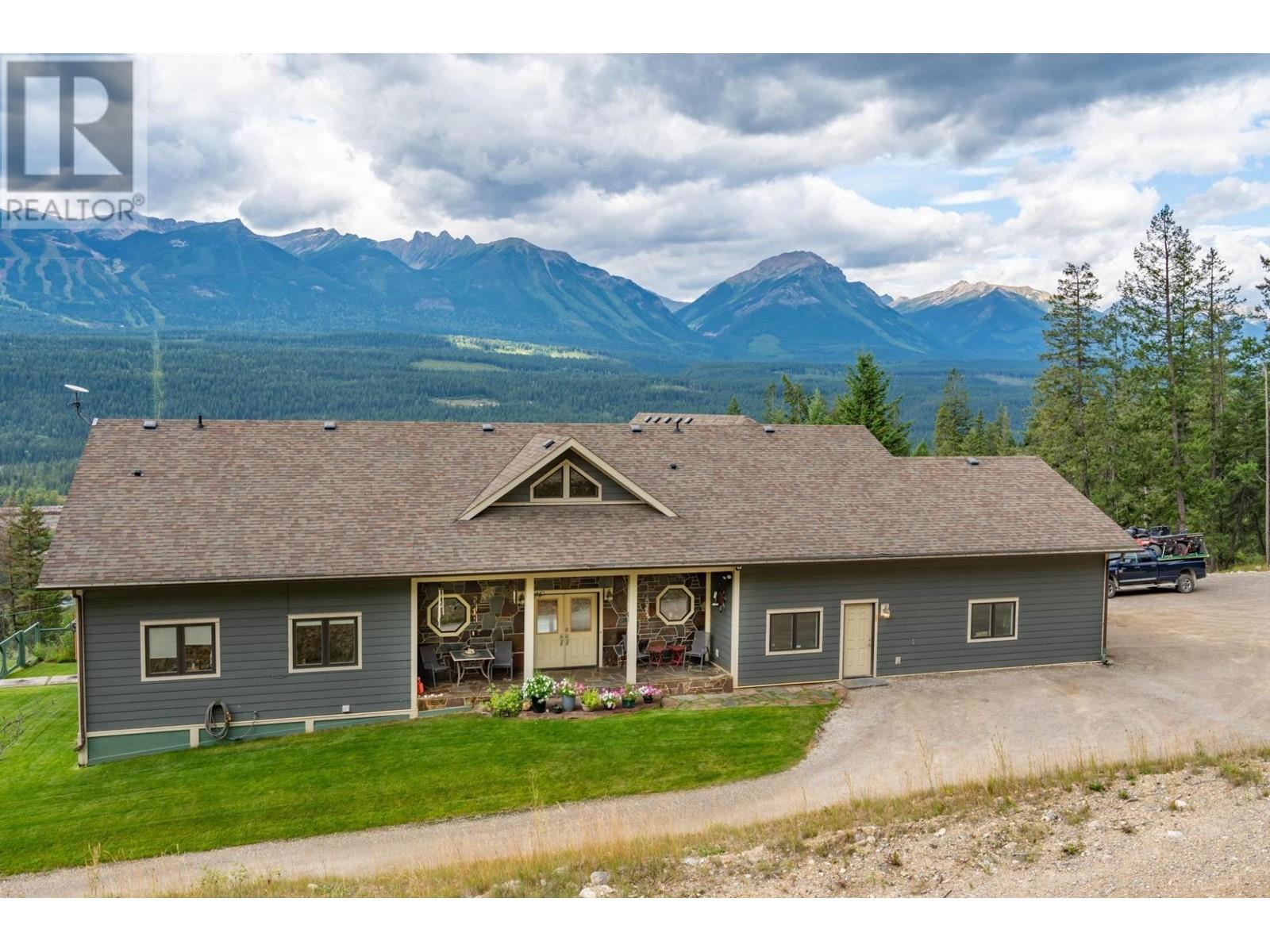 420 Ottoson Road, Golden, British Columbia  V0A 1H1 - Photo 3 - 10342636