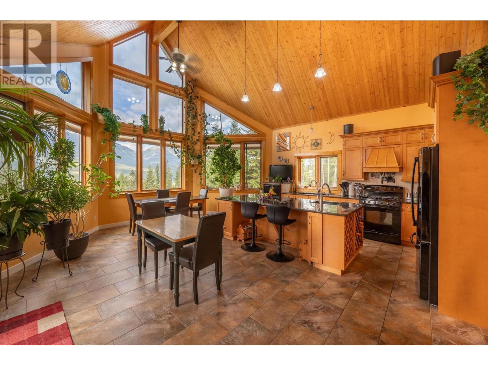 420 Ottoson Road, Golden, British Columbia  V0A 1H1 - Photo 14 - 10342636