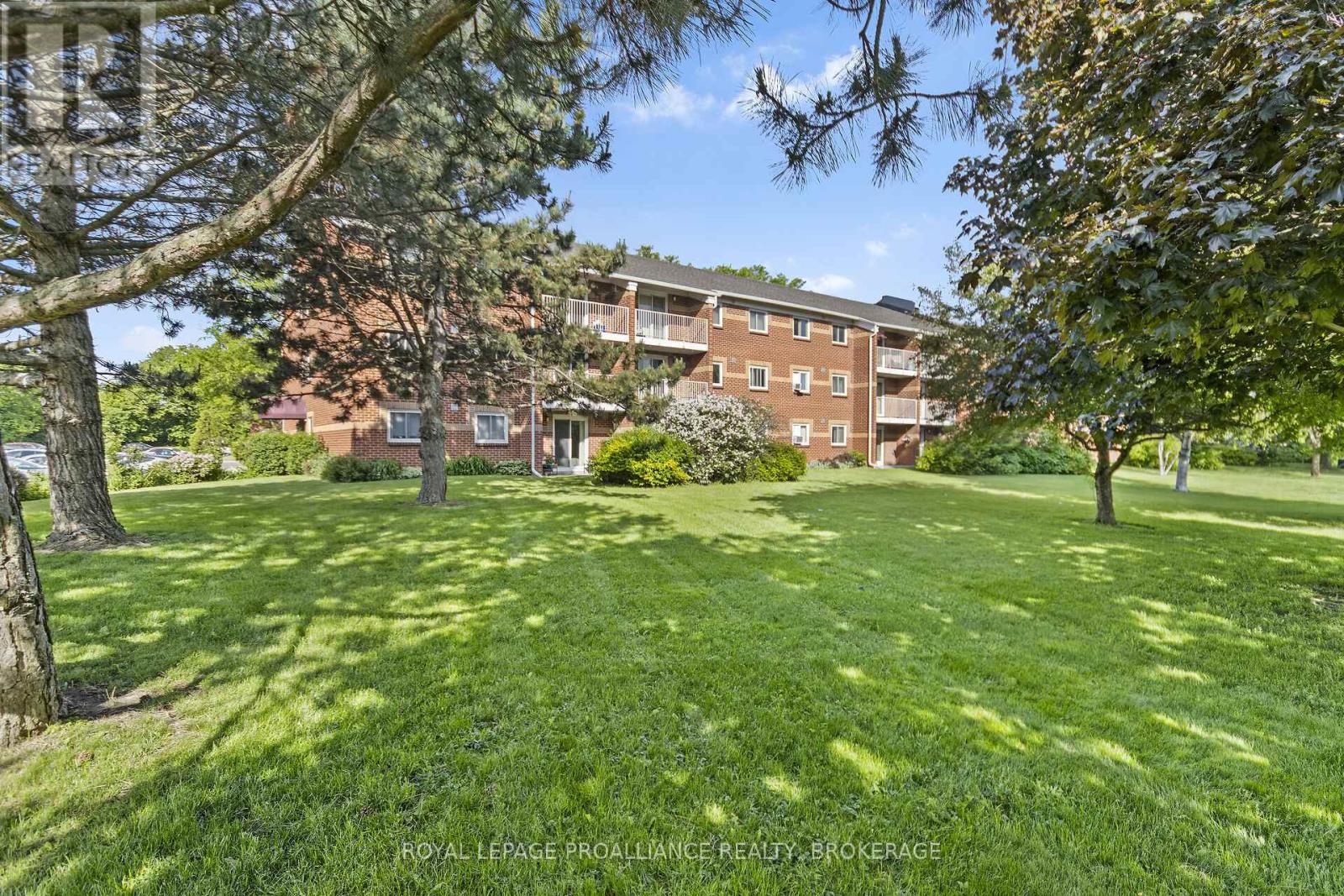Property at 101 - 573 ARMSTRONG ROAD image 1