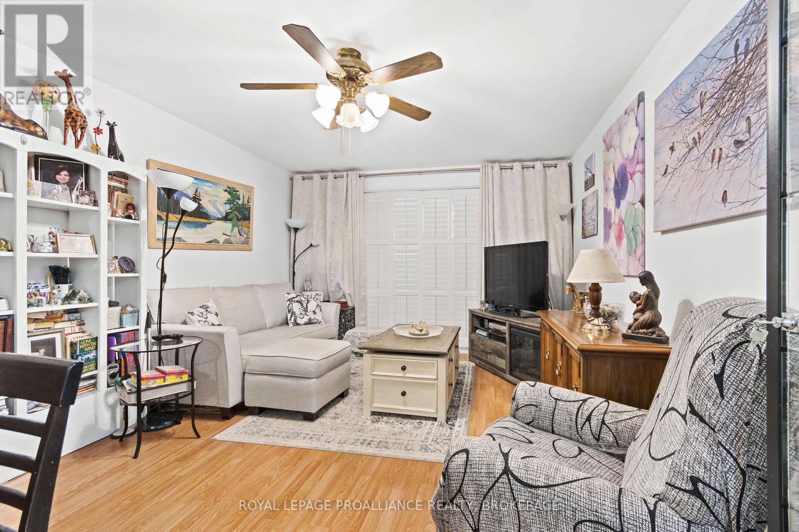 101 - 573 Armstrong Road, Kingston, Ontario  K7M 8J8 - Photo 5 - X12072497