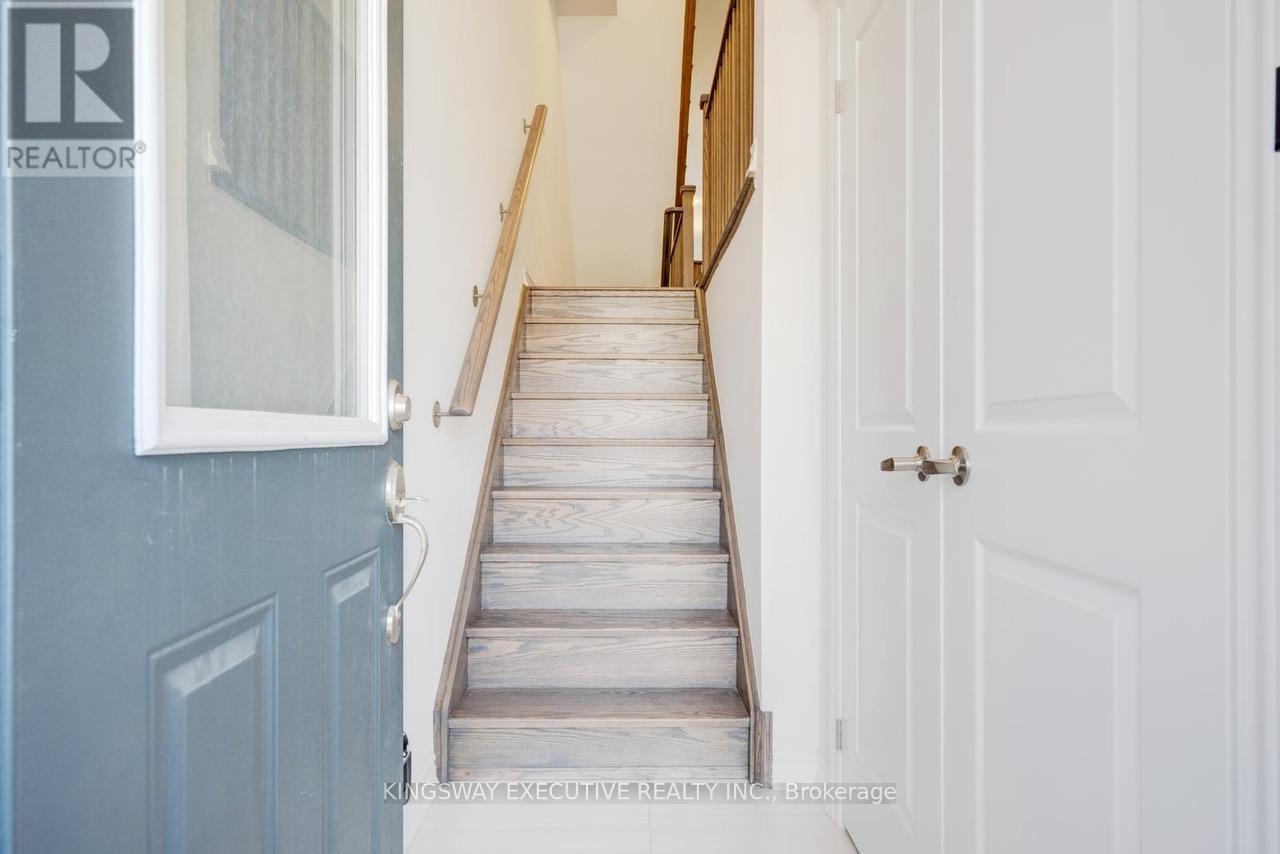 Property at 11 FLAIBANO STREET image 2