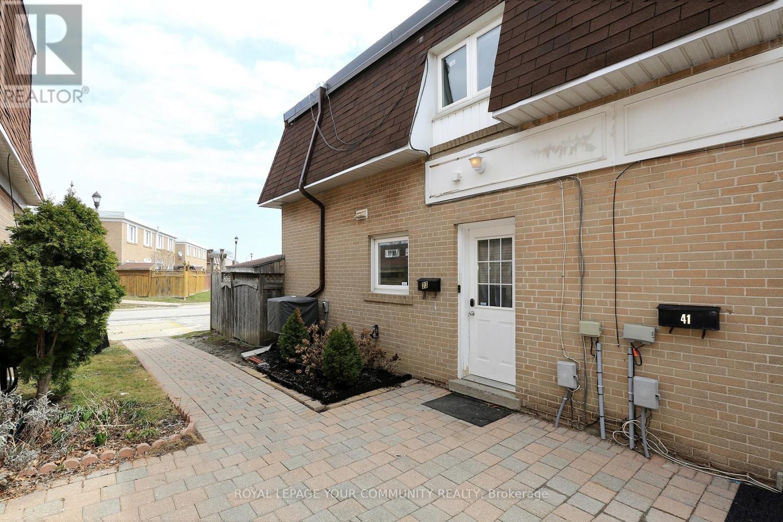 Property at 23 TOWN HOUSE CRESCENT image 1