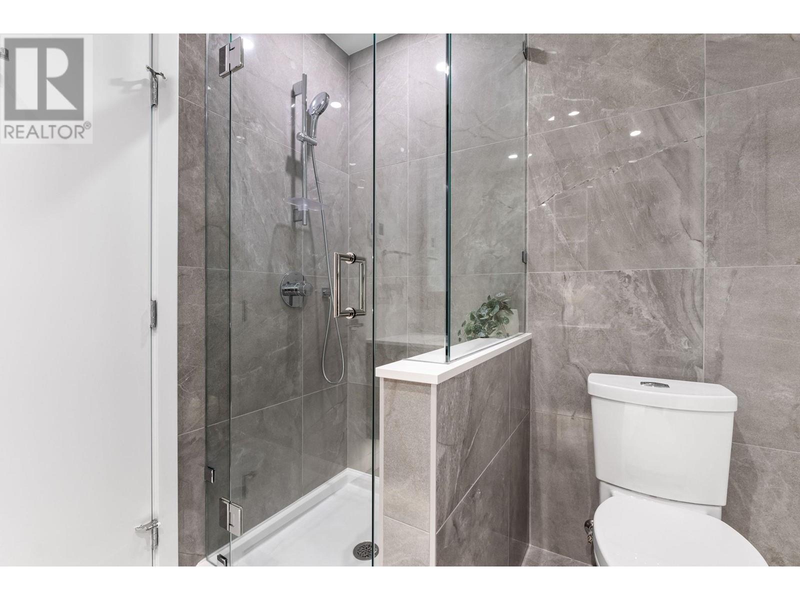 3903 680 Quayside Drive, New Westminster, British Columbia  V3M 0P2 - Photo 17 - R2962310