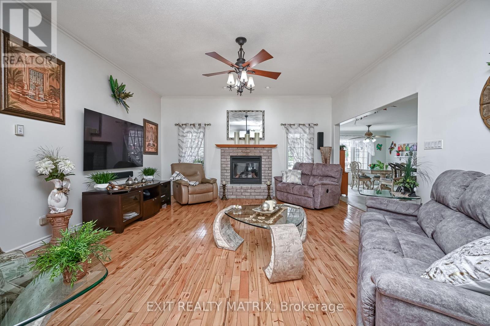 Property at 2573 MITCHELL STREET image 5