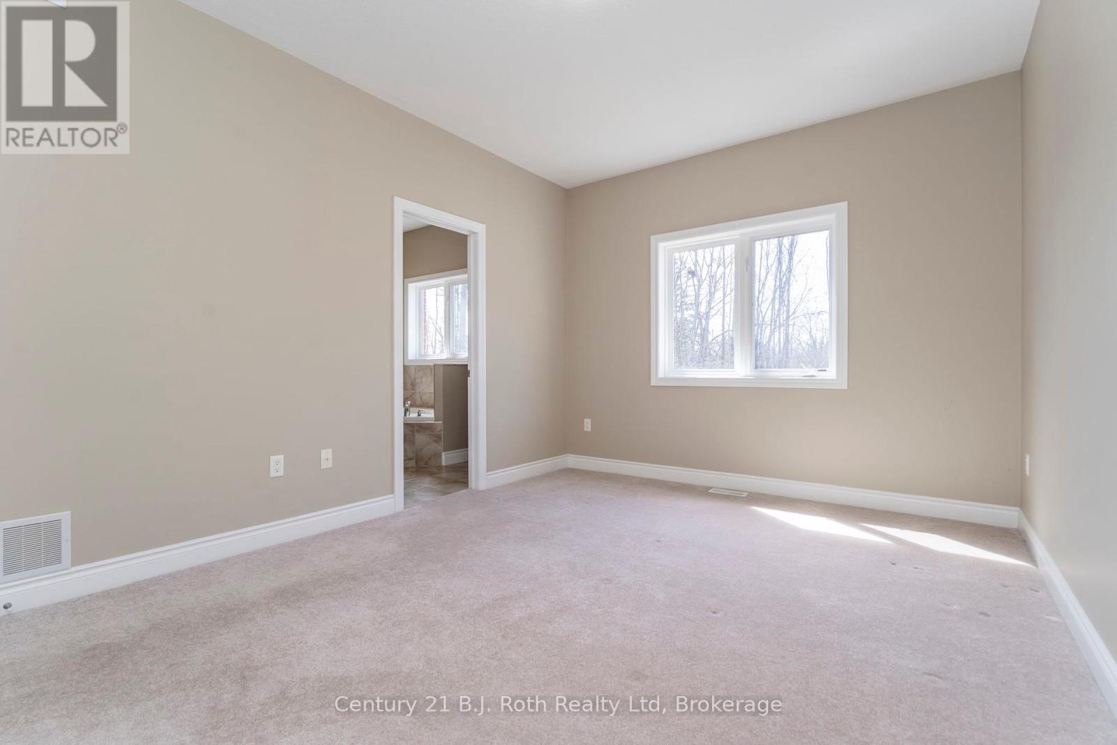 2 Wintergreen Circle, Tay, Ontario  L0K 2A0 - Photo 22 - S12072380