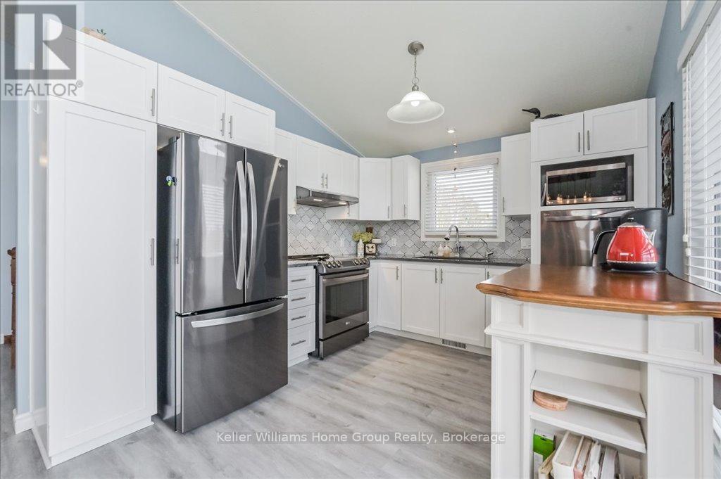 513 N Five Road, Mapleton, Ontario  N0G 1P0 - Photo 12 - X12024073