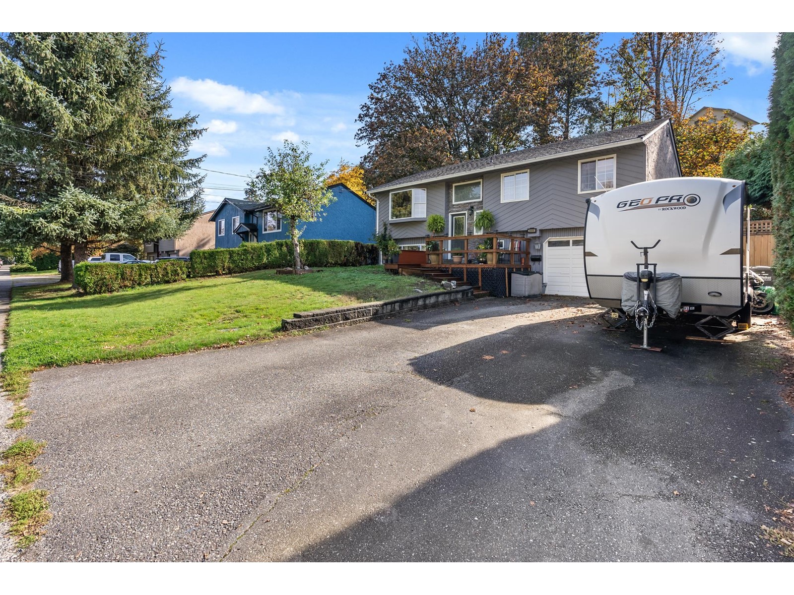 Property at 34444 IMMEL STREET image 2