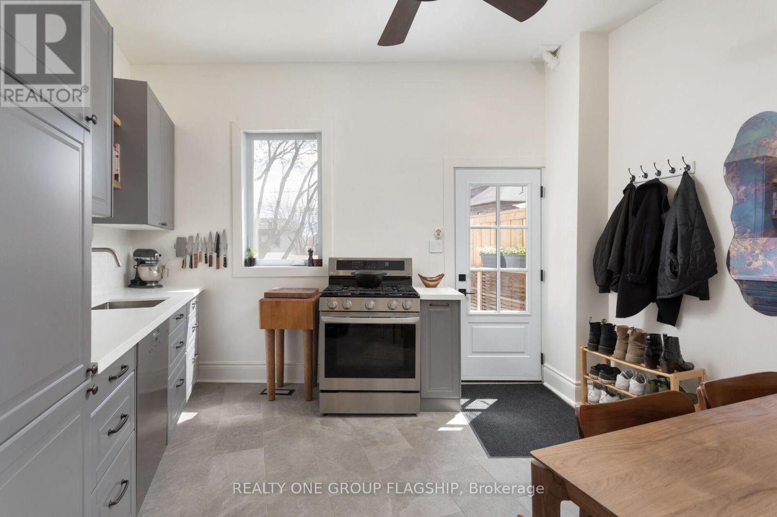 1691 Dundas Street W, Toronto, Ontario  M6K 1V2 - Photo 12 - C12072382