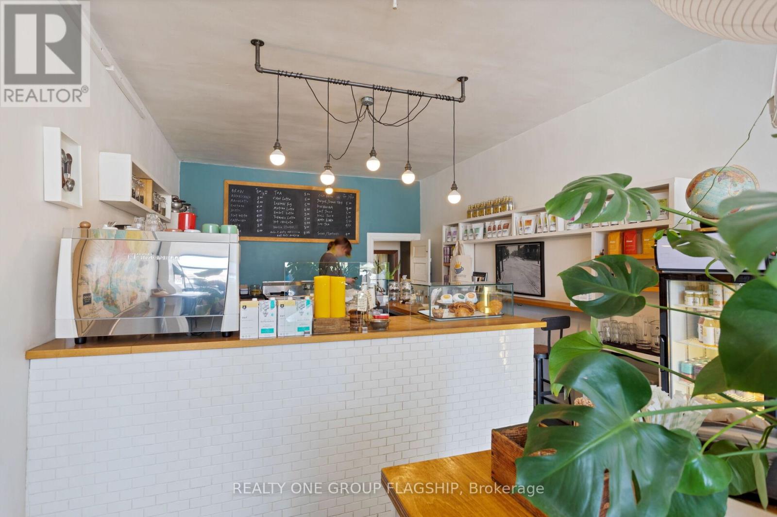 1691 Dundas Street W, Toronto, Ontario  M6K 1V2 - Photo 6 - C12072382