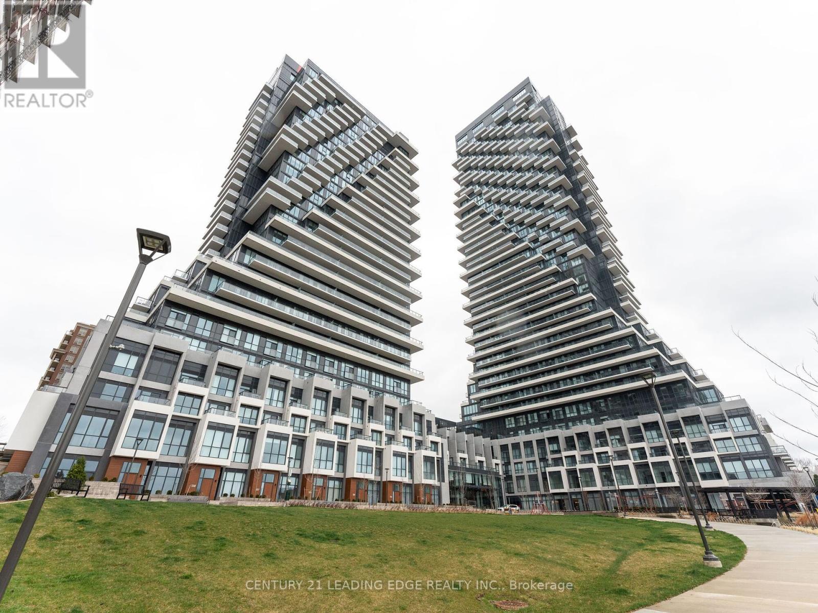 Property at 1439 - 20 INN ON THE PARK DRIVE E image 1