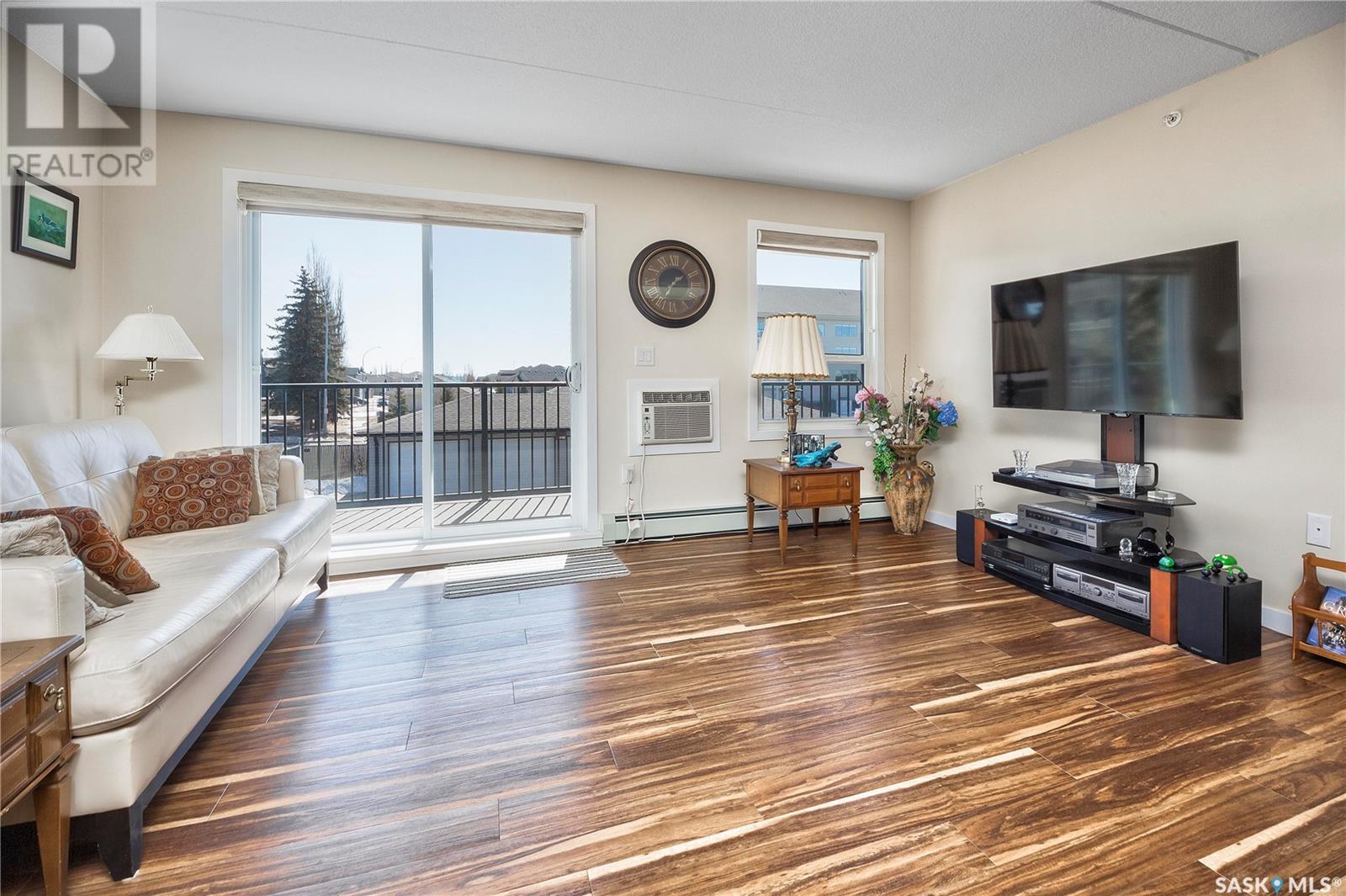 Property at 208 2761 Woodbridge DRIVE image 3