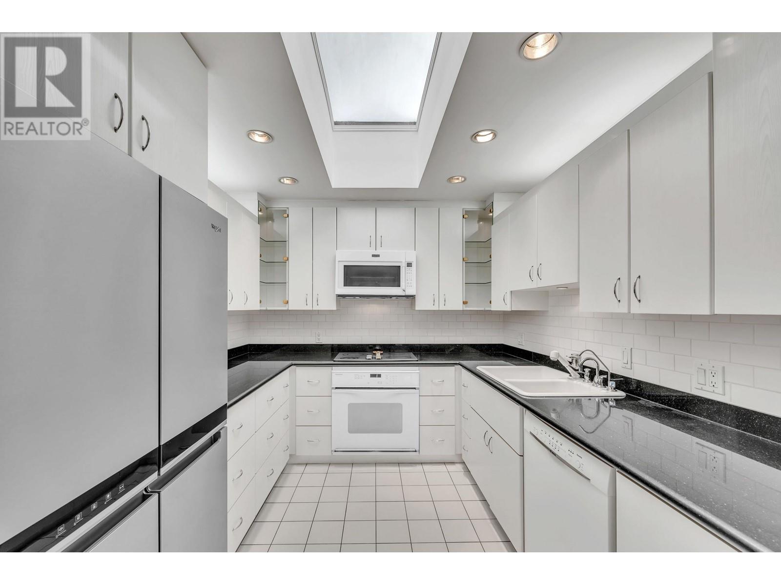6554 Pinehurst Drive, Vancouver, British Columbia  V5X 4P1 - Photo 14 - R2983171