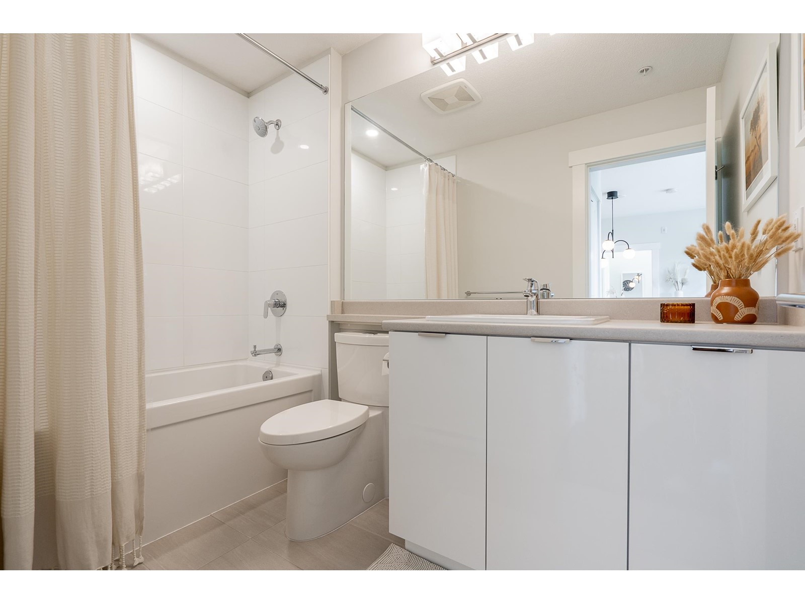 301 31158 Westridge Place, Abbotsford, British Columbia  V2T 0K5 - Photo 15 - R2986014