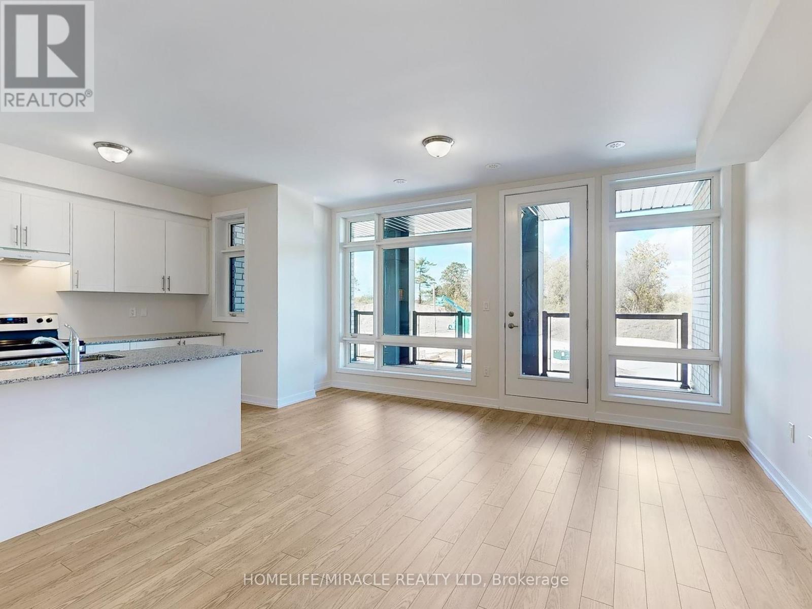 Property at 41 KINTALL WAY image 4