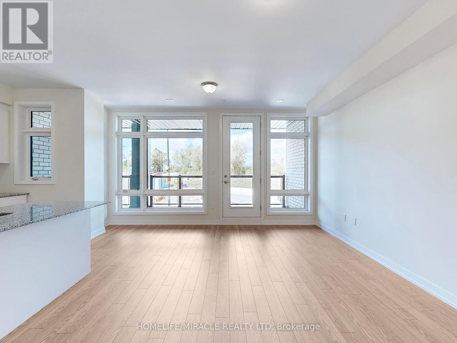 Property at 41 KINTALL WAY image 5