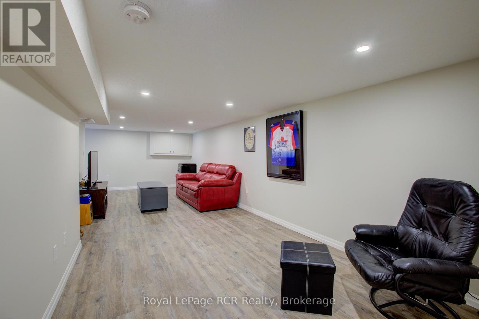 620 Elm Avenue N, North Perth, Ontario  N4W 3G2 - Photo 24 - X12026144