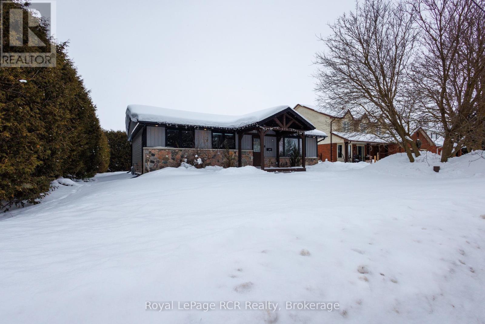 620 Elm Avenue N, North Perth, Ontario  N4W 3G2 - Photo 6 - X12026144