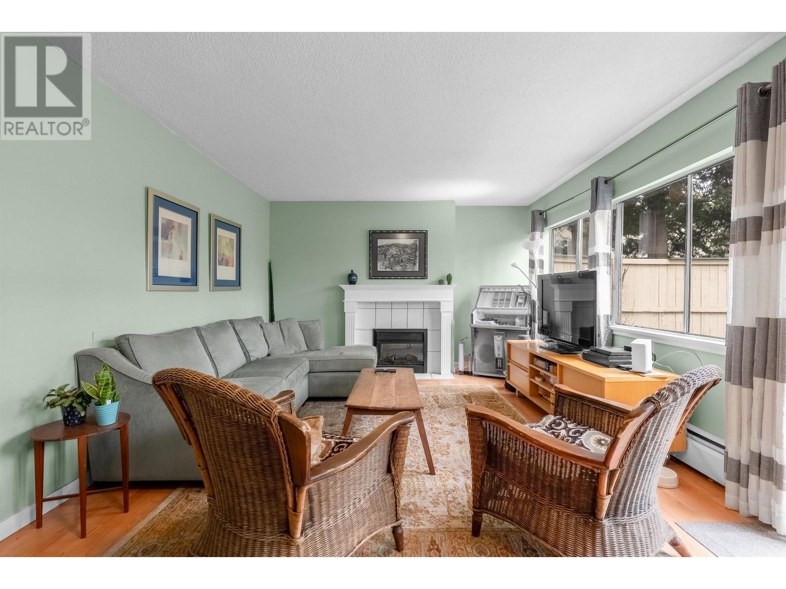 713 Westview Drive, North Vancouver, British Columbia  V7N 3X7 - Photo 5 - R2988370
