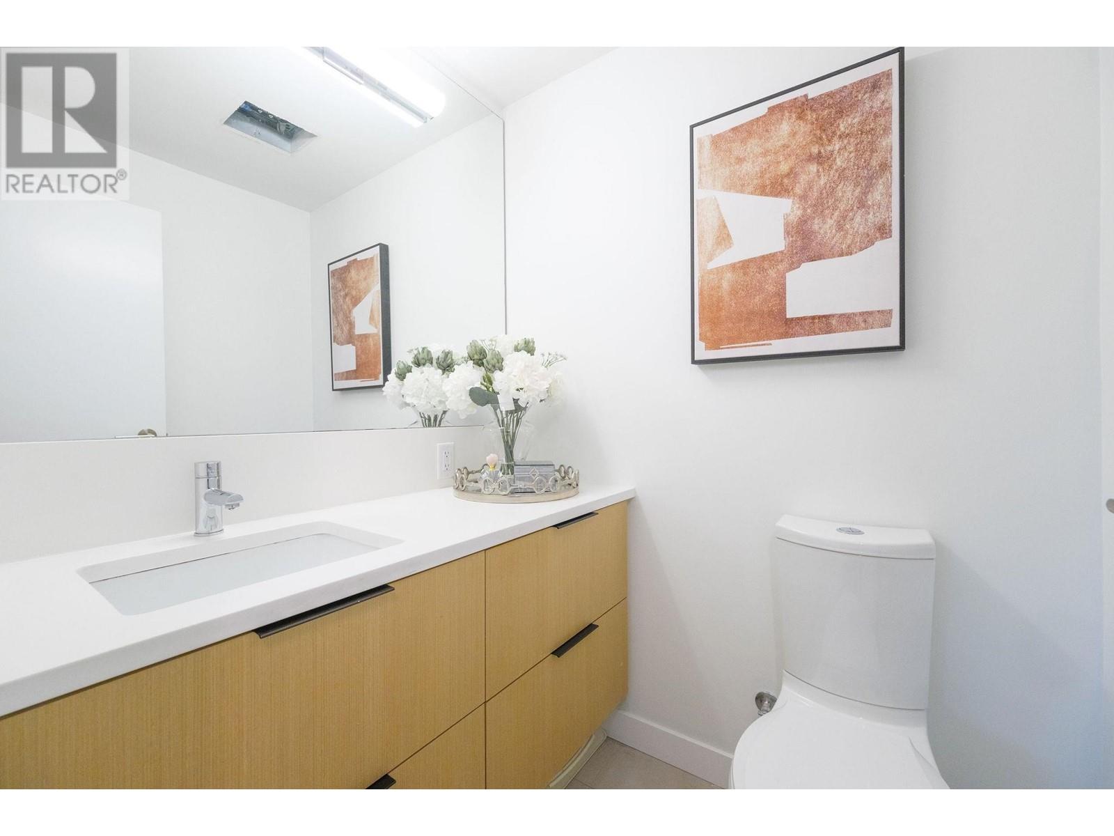 114 649 E 3rd Street, North Vancouver, British Columbia  V7L 1G6 - Photo 16 - R2988378