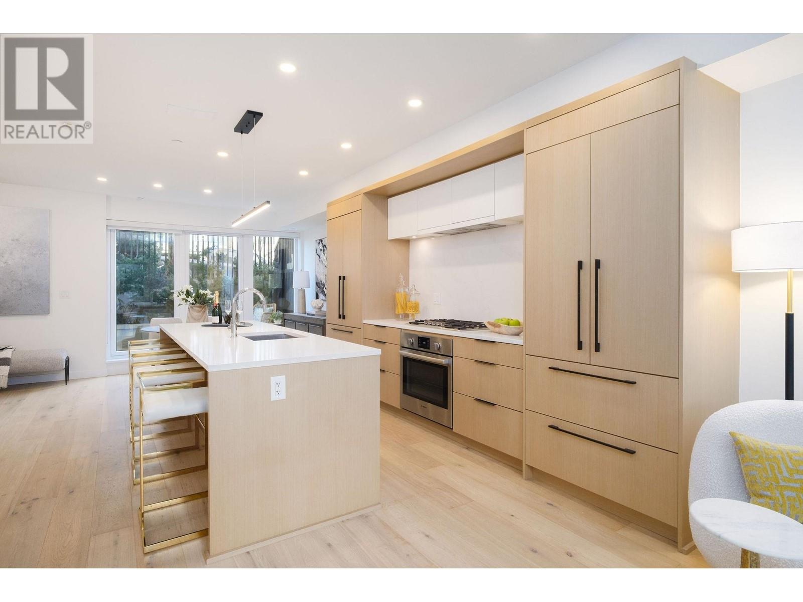 114 649 E 3rd Street, North Vancouver, British Columbia  V7L 1G6 - Photo 7 - R2988378