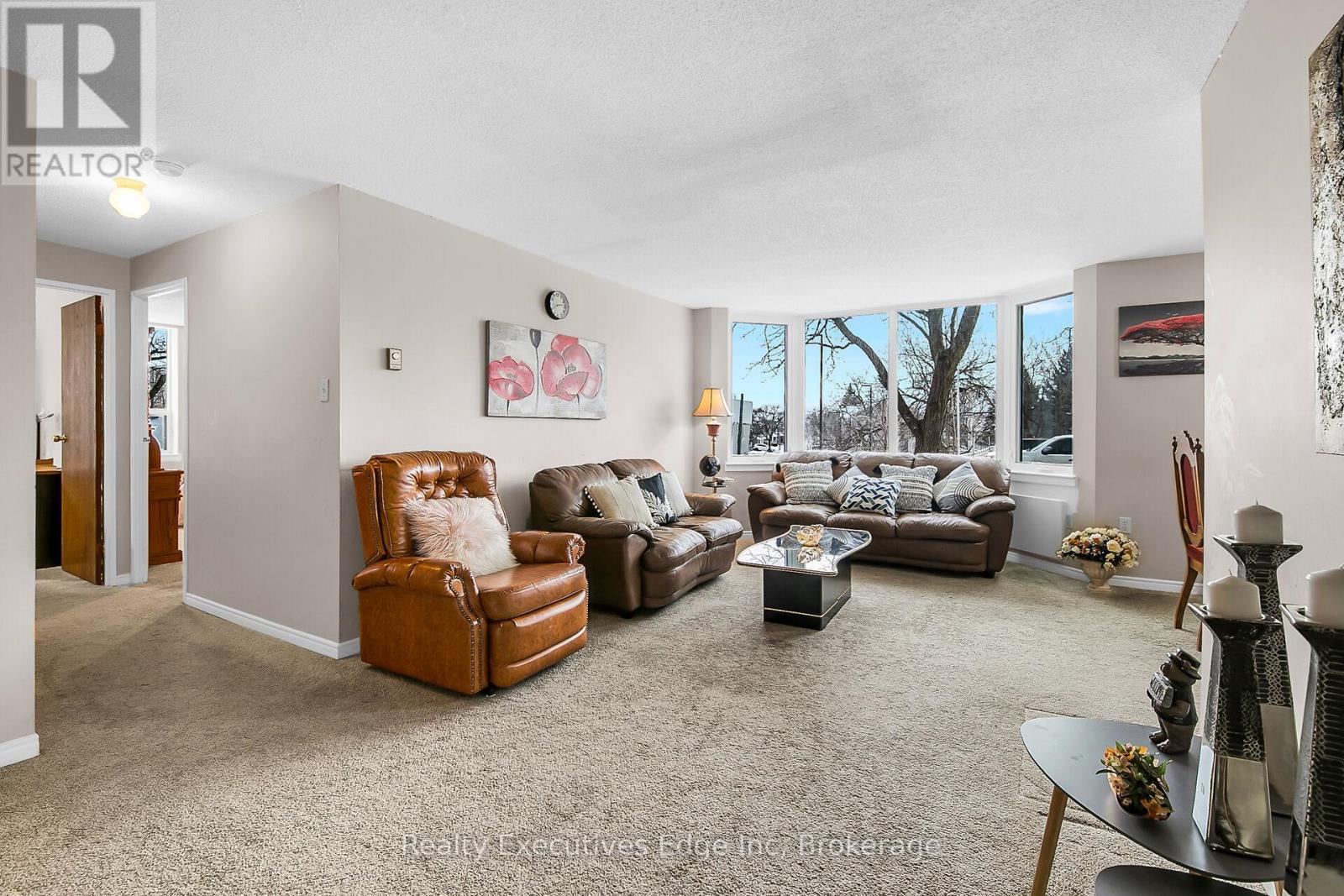 105 - 35 Green Valley Drive, Kitchener, Ontario  N2P 2A5 - Photo 8 - X12072563