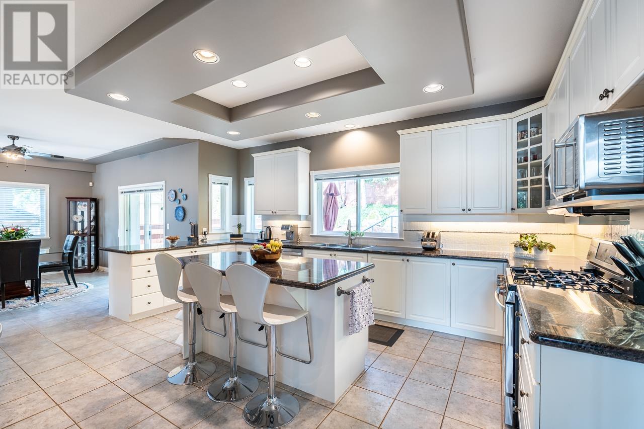 61 Wilkes Creek Drive, Port Moody, British Columbia  V3H 4Z9 - Photo 11 - R2988364