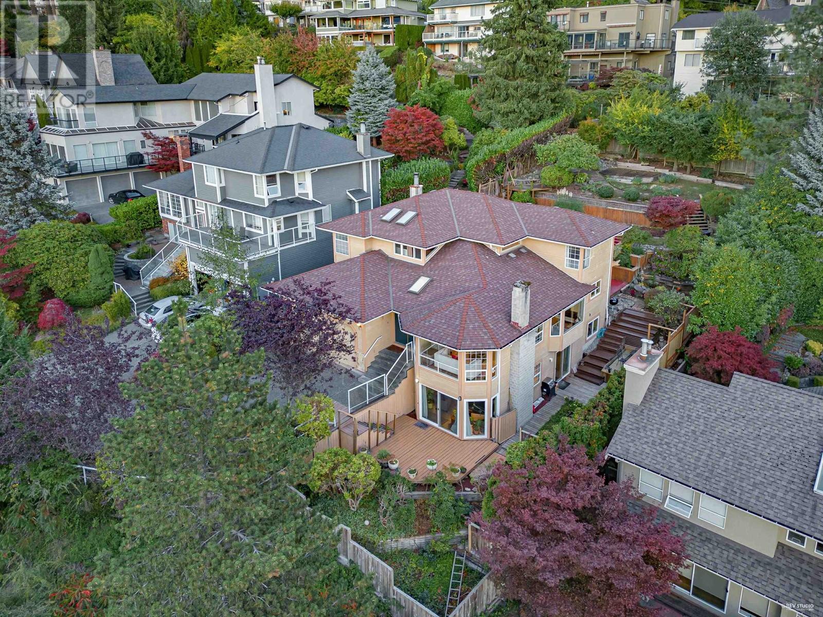 4200 Starlight Way, North Vancouver, British Columbia  V7N 4L5 - Photo 1 - R2988377