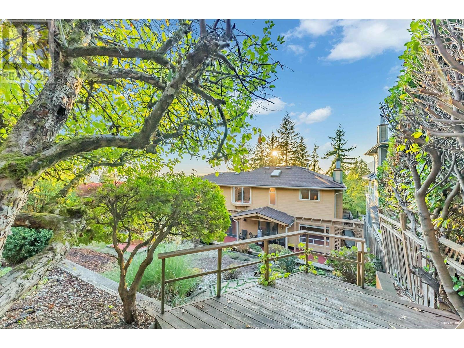 4200 Starlight Way, North Vancouver, British Columbia  V7N 4L5 - Photo 5 - R2988377