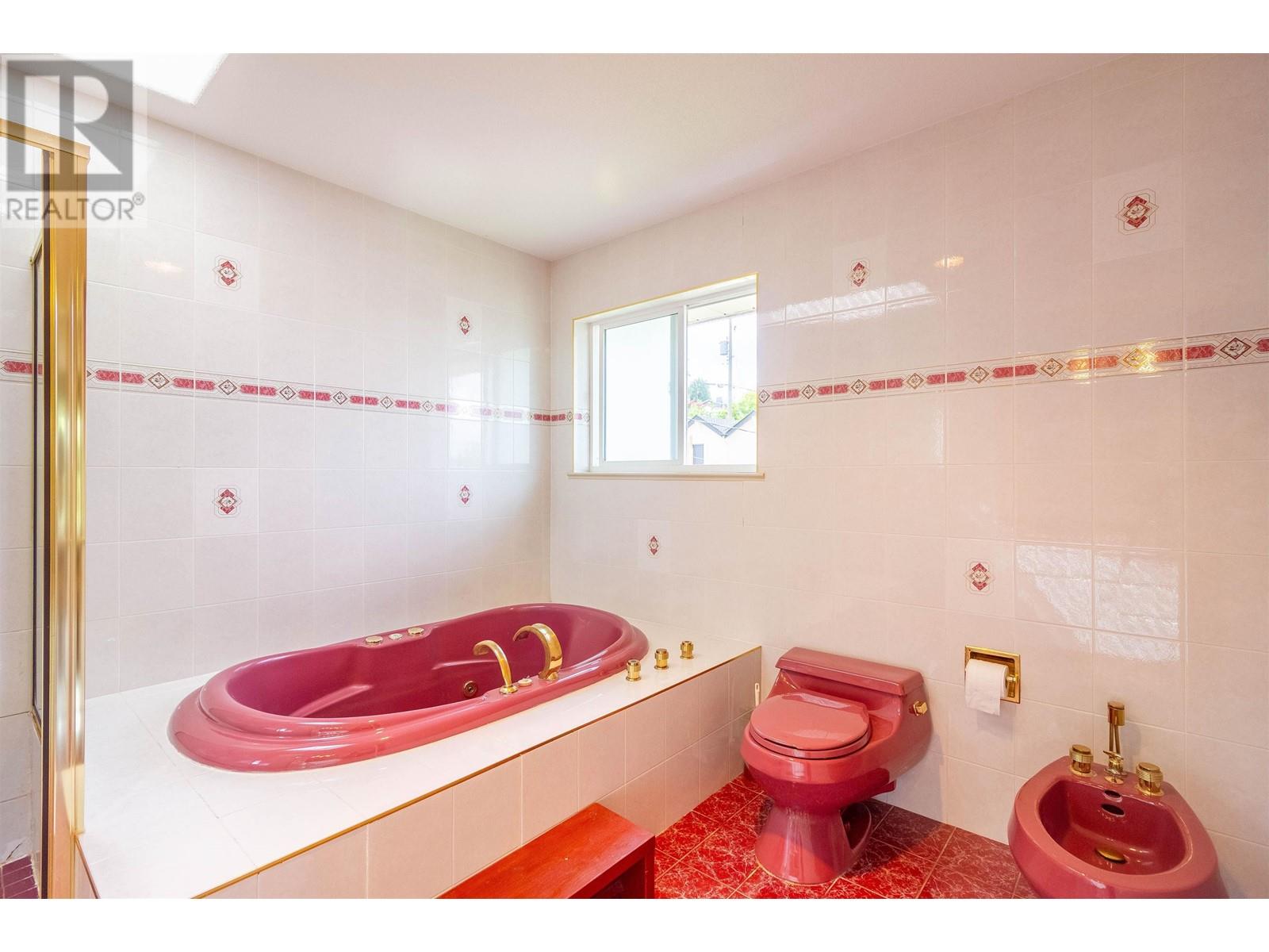7286 Barnet Road, Burnaby, British Columbia  V5A 1E2 - Photo 20 - R2988422