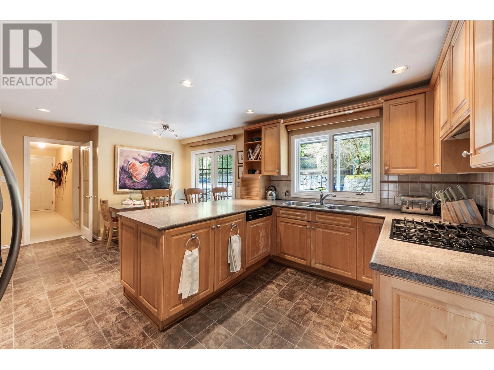 163 Stevens Drive, West Vancouver, British Columbia  V7S 1C3 - Photo 18 - R2988249