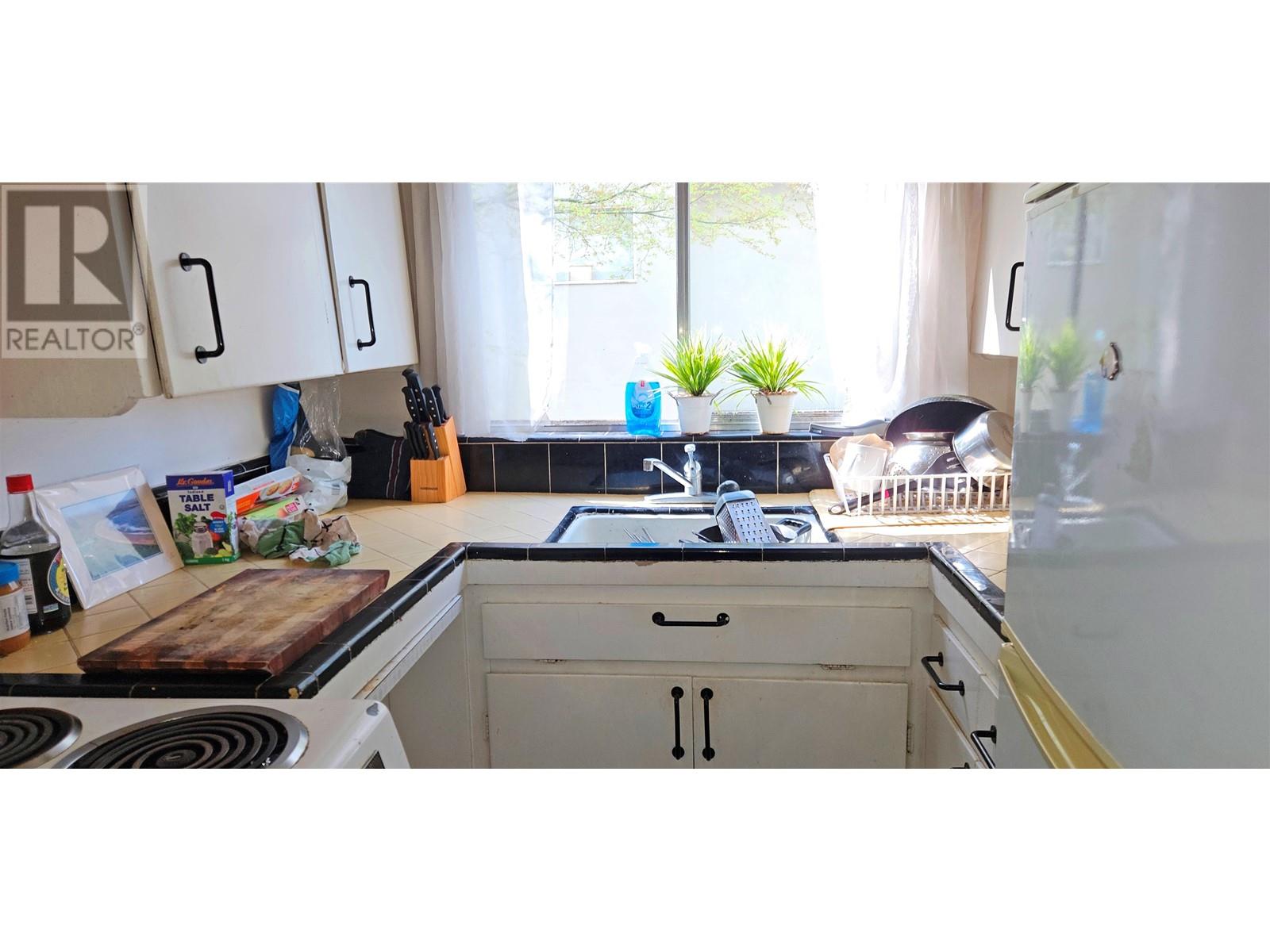 2556 W 4th Avenue, Vancouver, British Columbia  V6K 1P6 - Photo 26 - C8068242