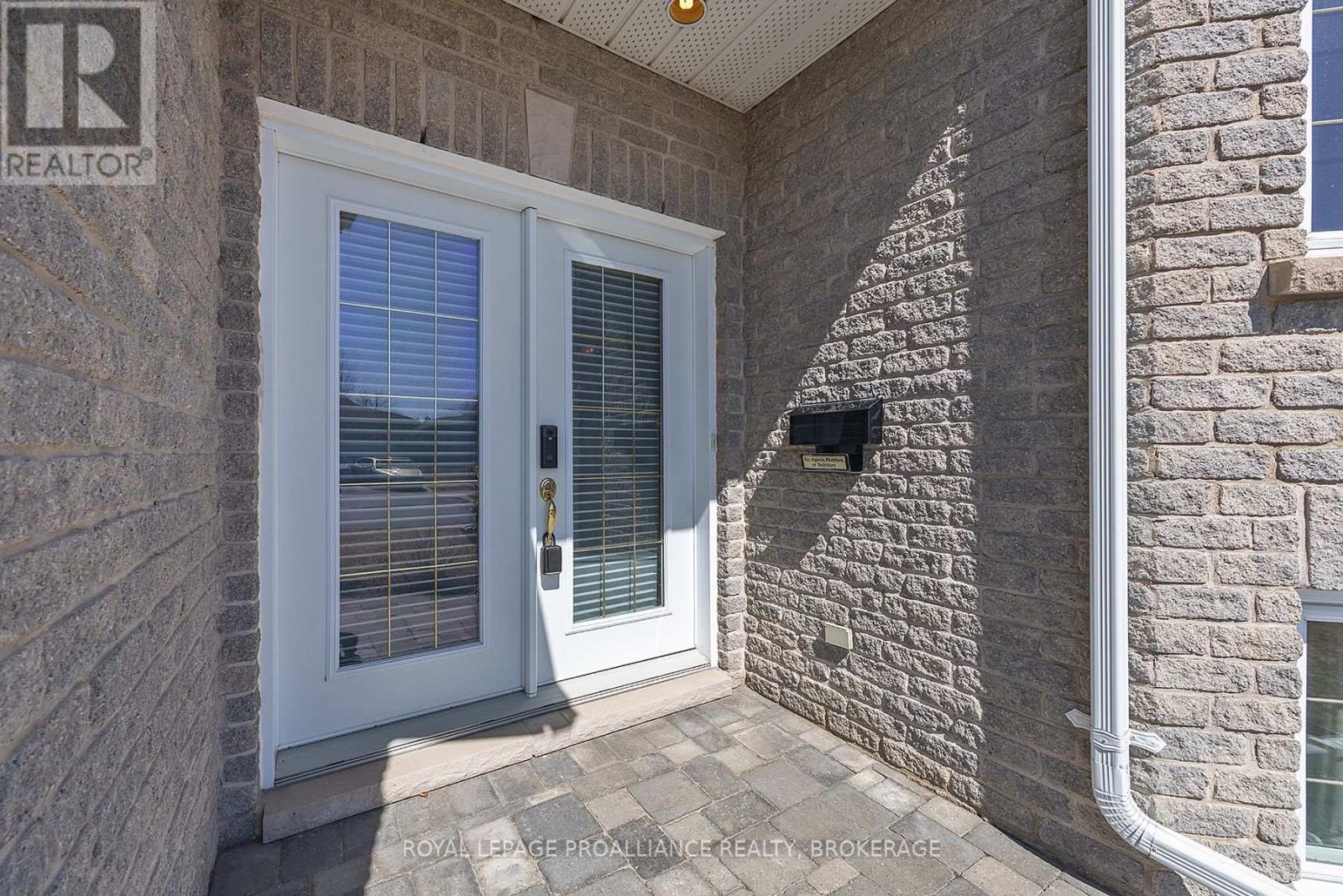 Property at 166 LANGFIELD STREET image 3