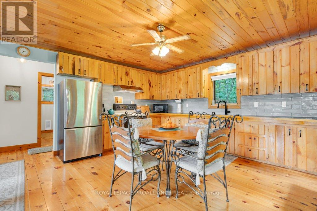 1018a Leisure Lane, Frontenac, Ontario  K0H 2M0 - Photo 10 - X12070097