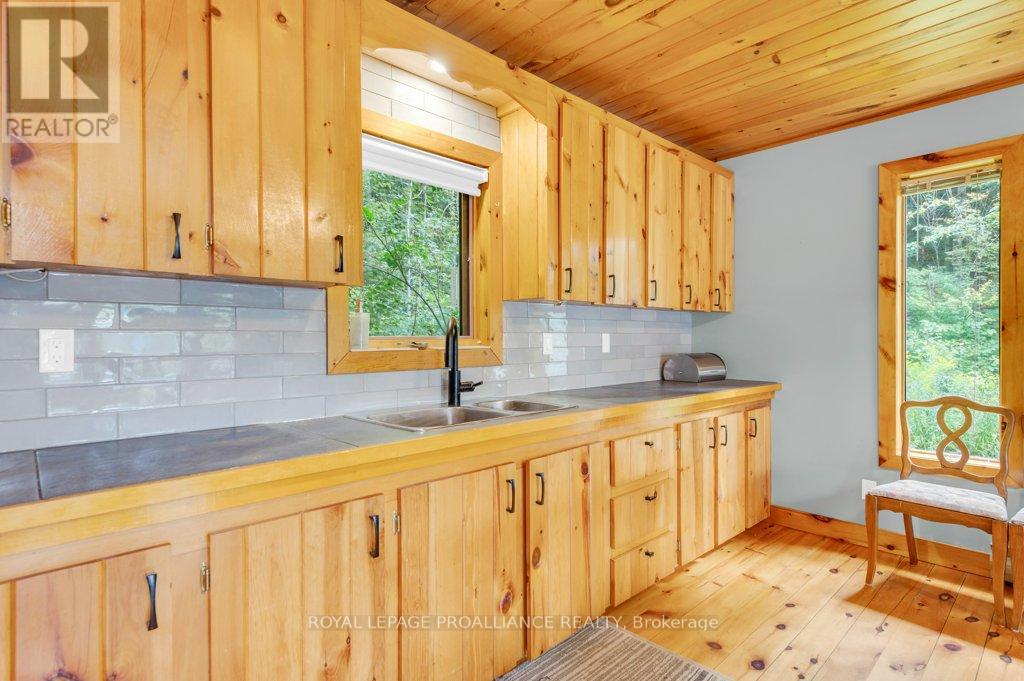 1018a Leisure Lane, Frontenac, Ontario  K0H 2M0 - Photo 15 - X12070097