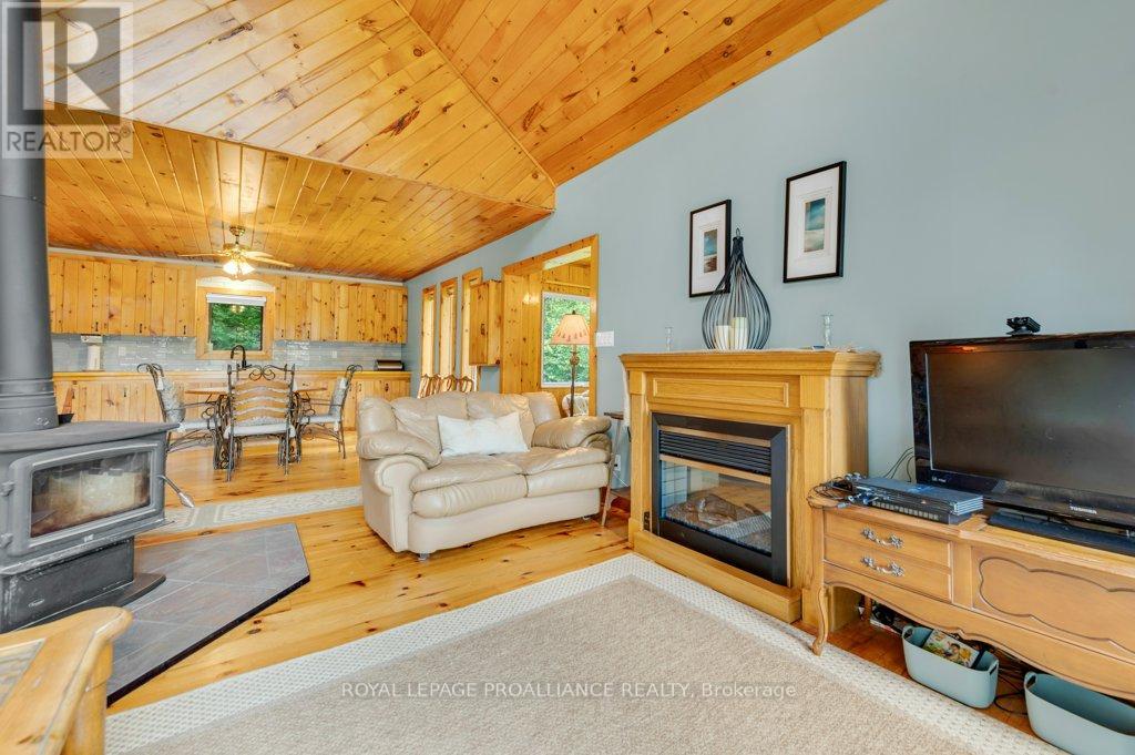1018a Leisure Lane, Frontenac, Ontario  K0H 2M0 - Photo 20 - X12070097