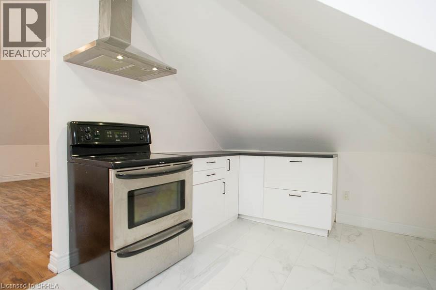 3 Balmoral Avenue S Unit# 4, Hamilton, Ontario  L8M 3J7 - Photo 4 - 40715385