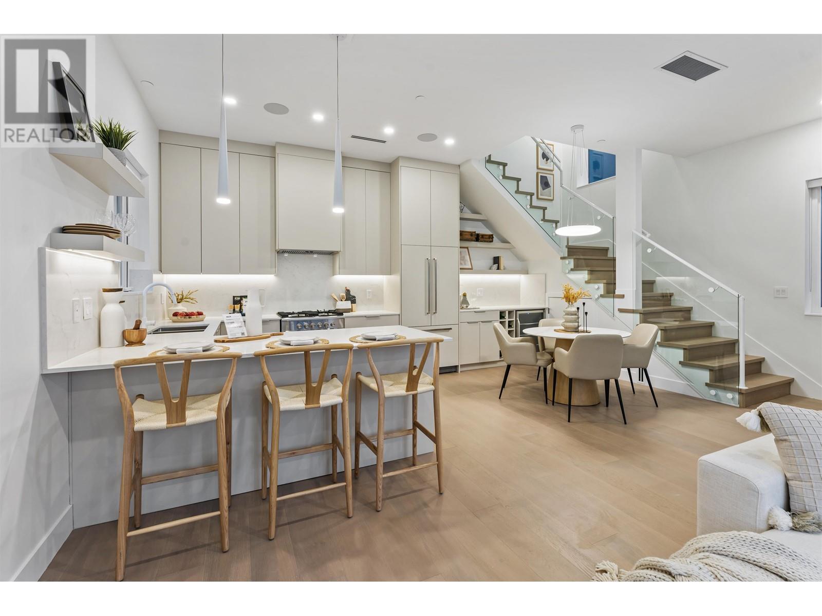 1 2241 E 8th Avenue, Vancouver, British Columbia  V5N 1V4 - Photo 9 - R2987951