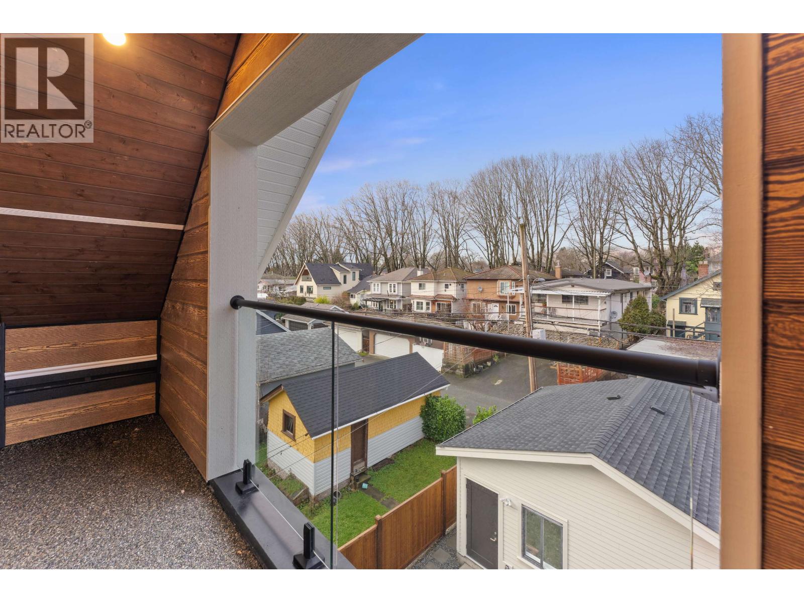 2 2241 E 8th Avenue, Vancouver, British Columbia  V5N 1V4 - Photo 18 - R2988058