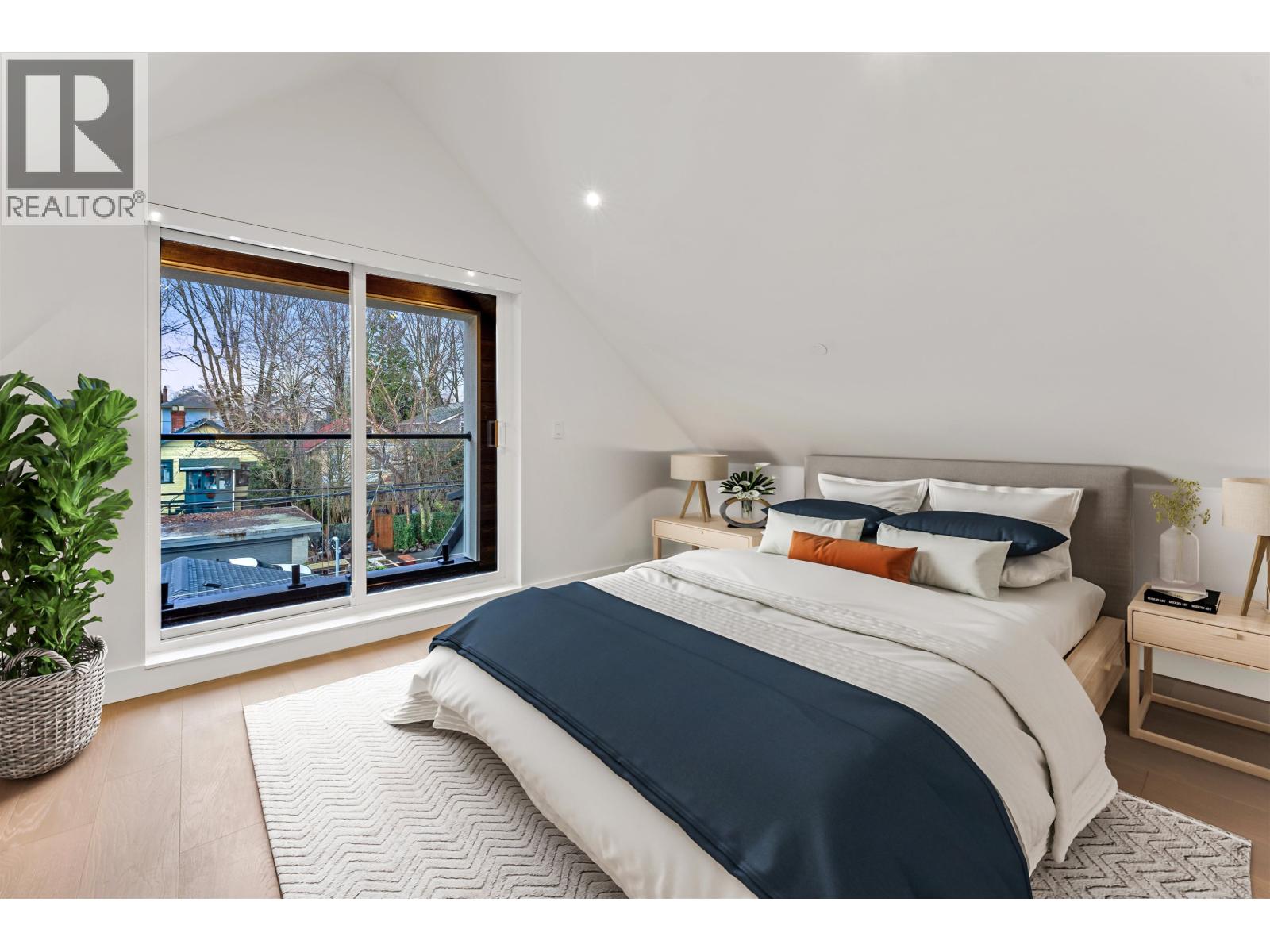 2 2241 E 8th Avenue, Vancouver, British Columbia  V5N 1V4 - Photo 15 - R2988058