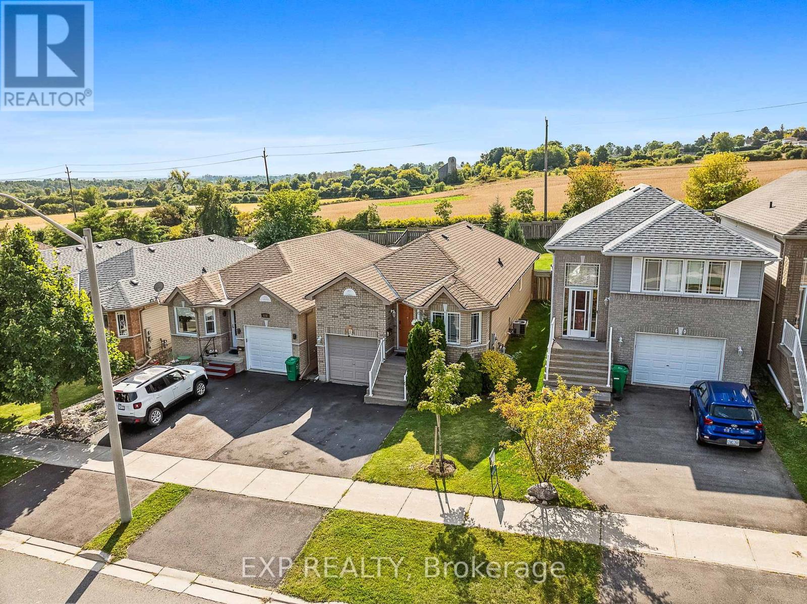 Property at 614 CLANCY CRESCENT image 3