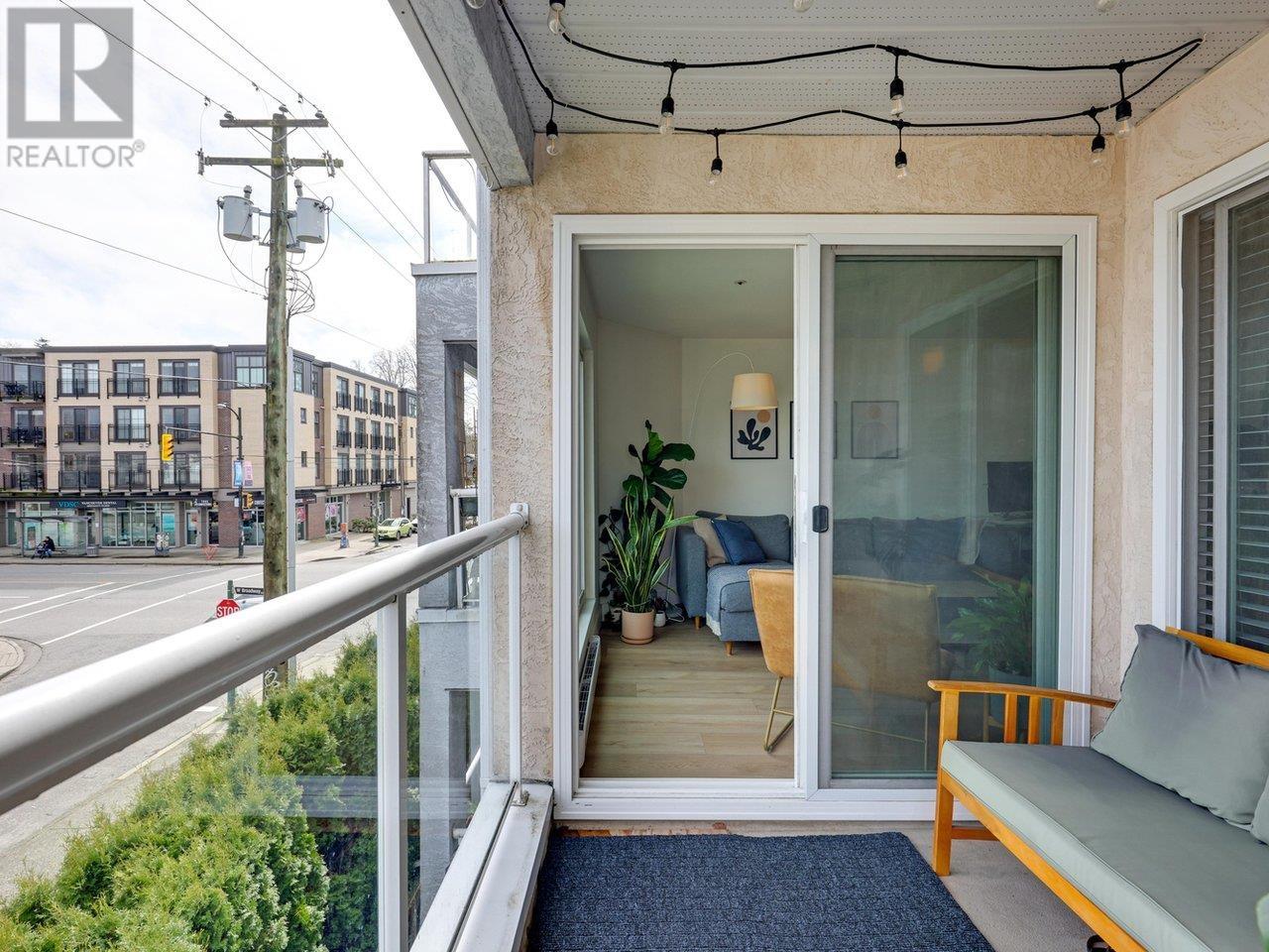 302 3505 W Broadway, Vancouver, British Columbia  V6R 2B5 - Photo 17 - R2984361