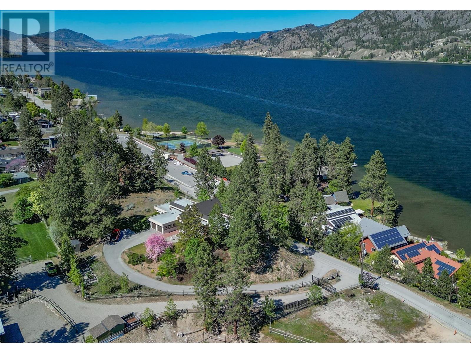 Property at 230 Ponderosa Avenue image 3