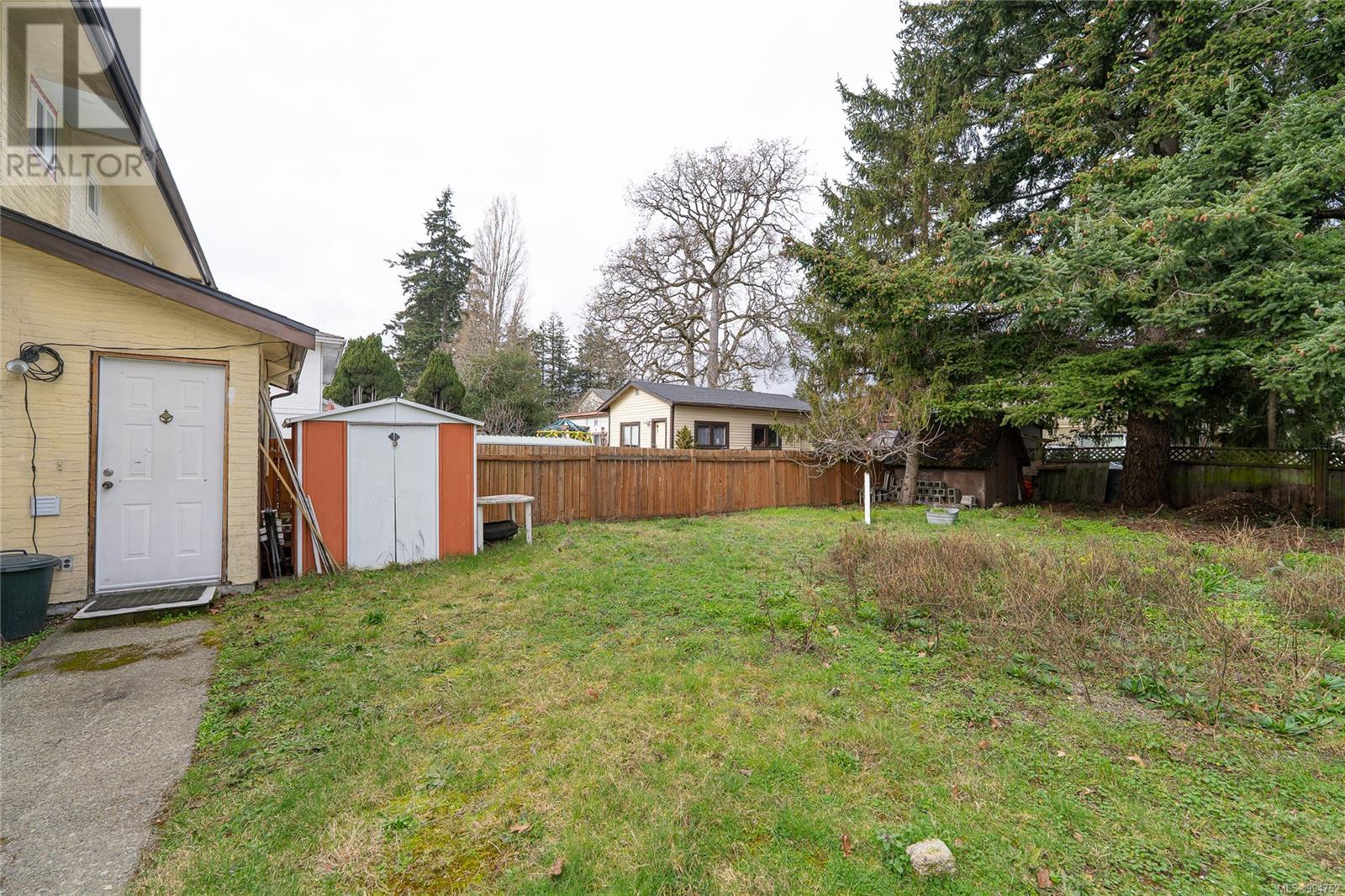 Property at 708 Danbrook Ave image 5