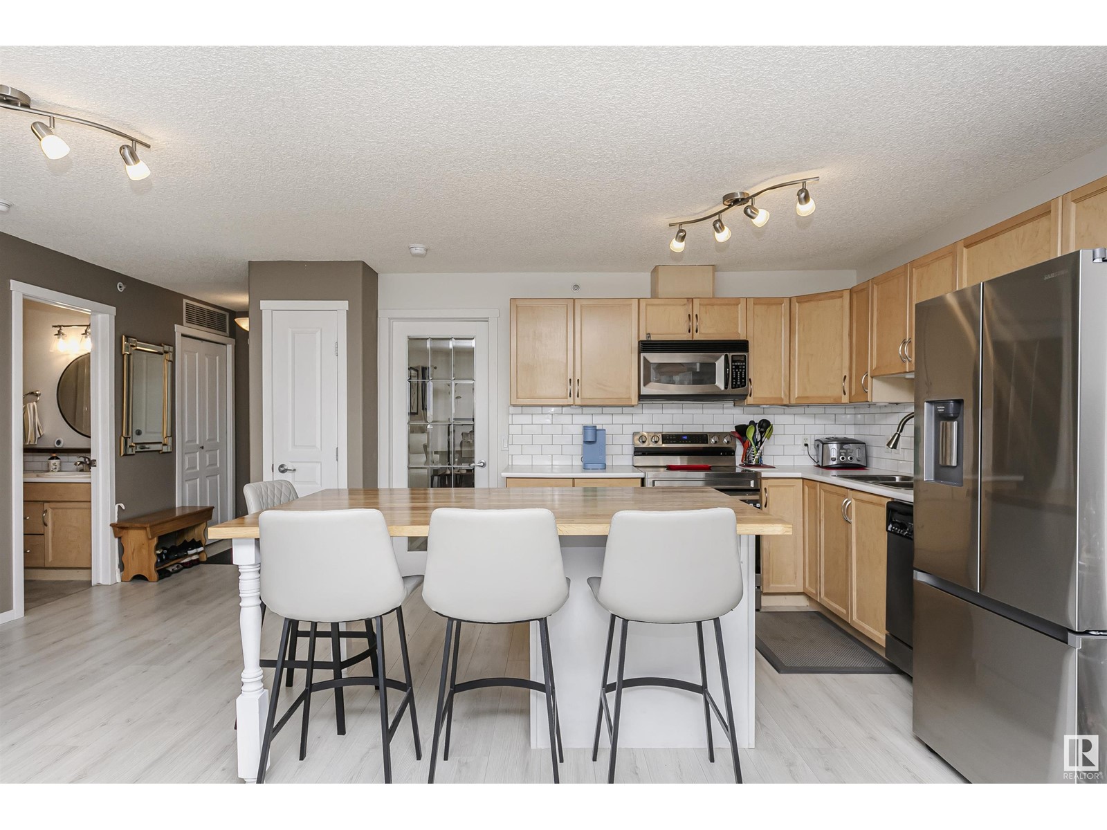 Property at #413 16035 132 ST NW image 3