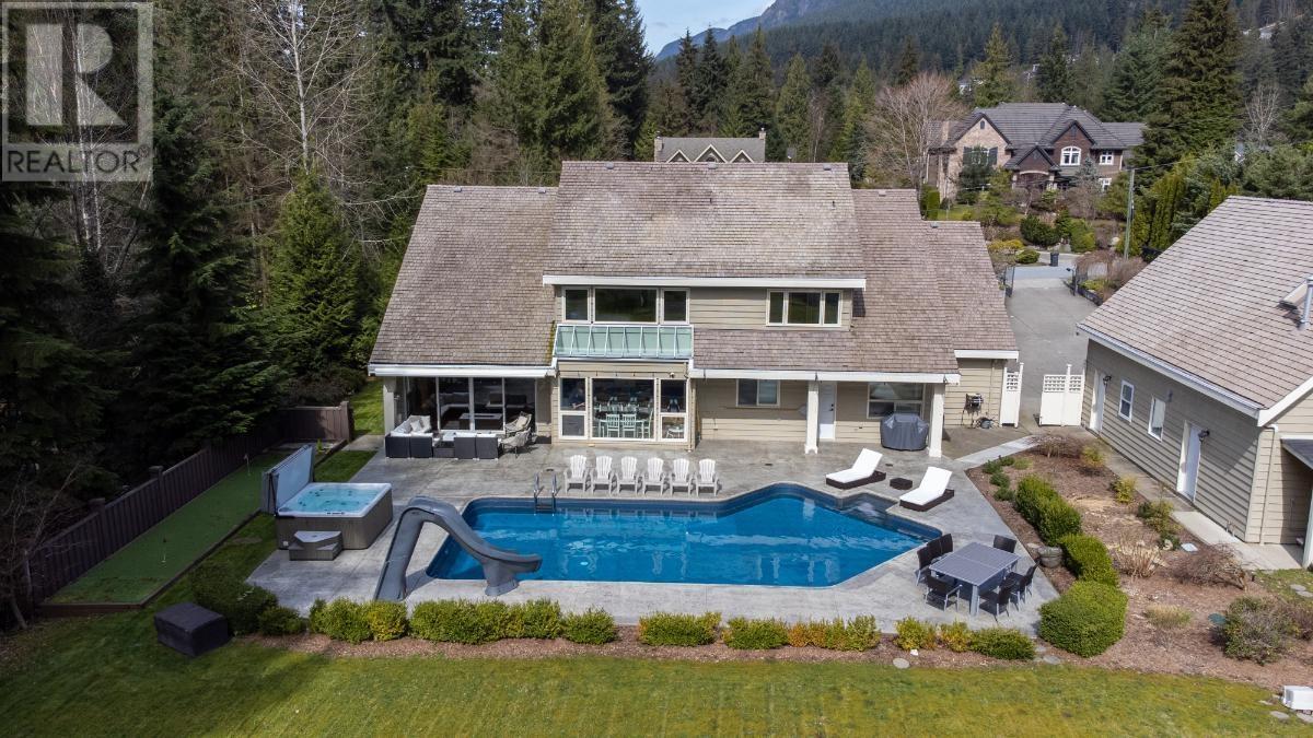 120 Strong Road, Anmore, British Columbia  V3H 5E9 - Photo 2 - R2988047