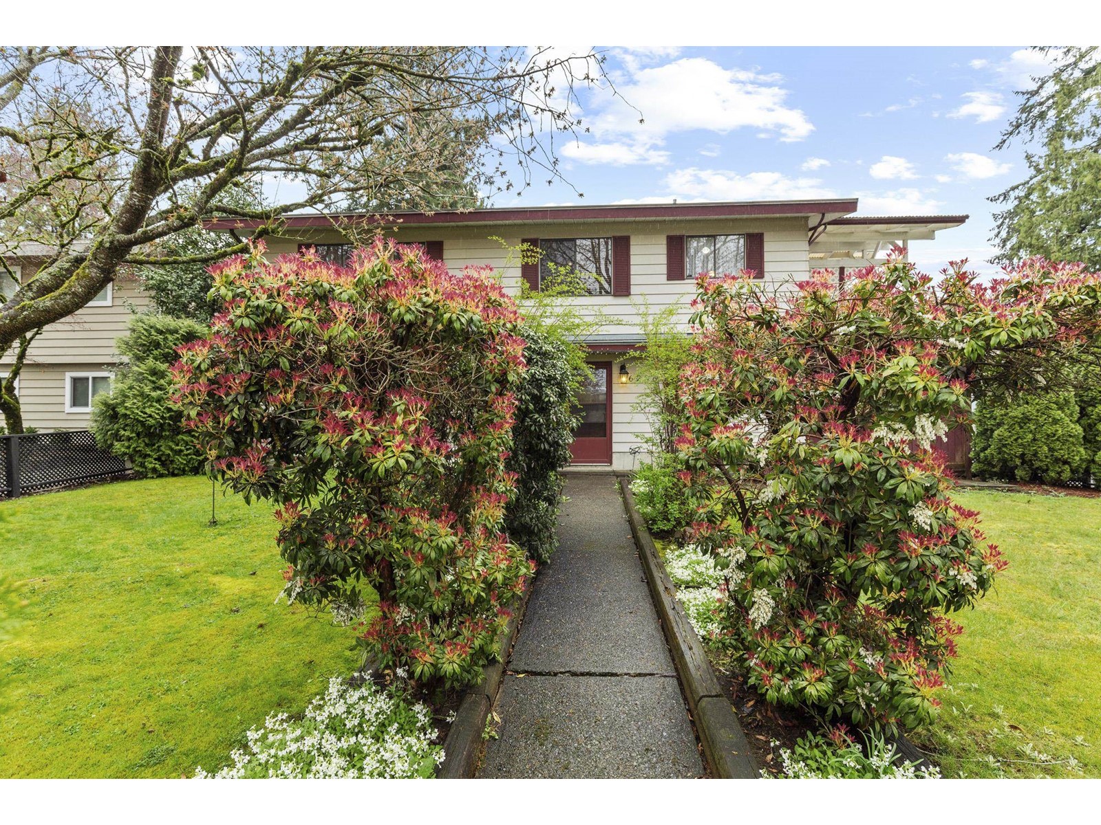 6206 Sundance Drive, Surrey, British Columbia  V3S 8B2 - Photo 3 - R2987109