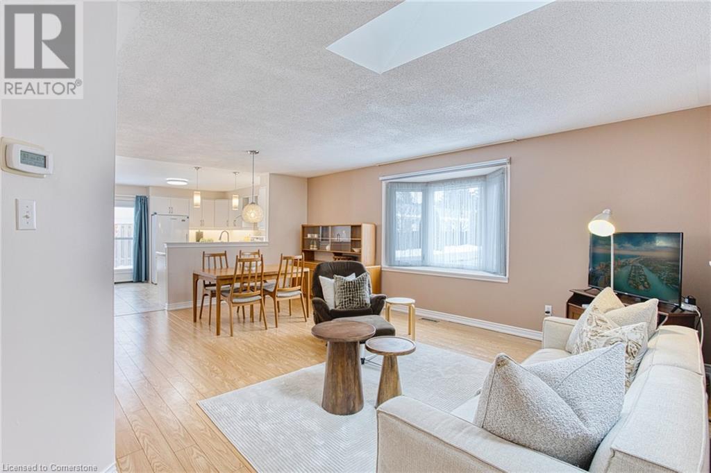 Property at 165 MAIN Street E Unit# 2 image 4