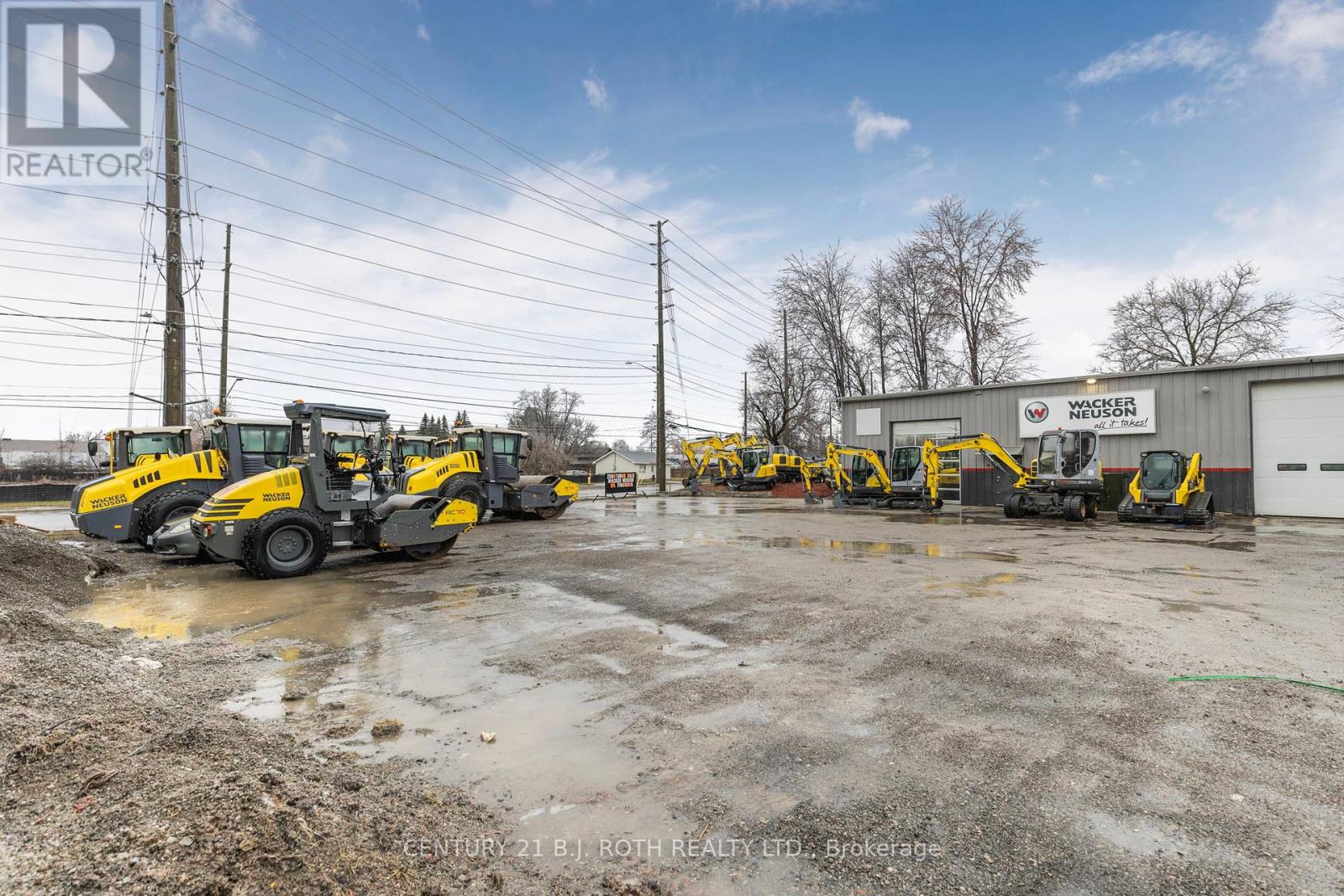 9 Ferndale Drive N, Barrie, Ontario  L4N 9V3 - Photo 6 - S12072615